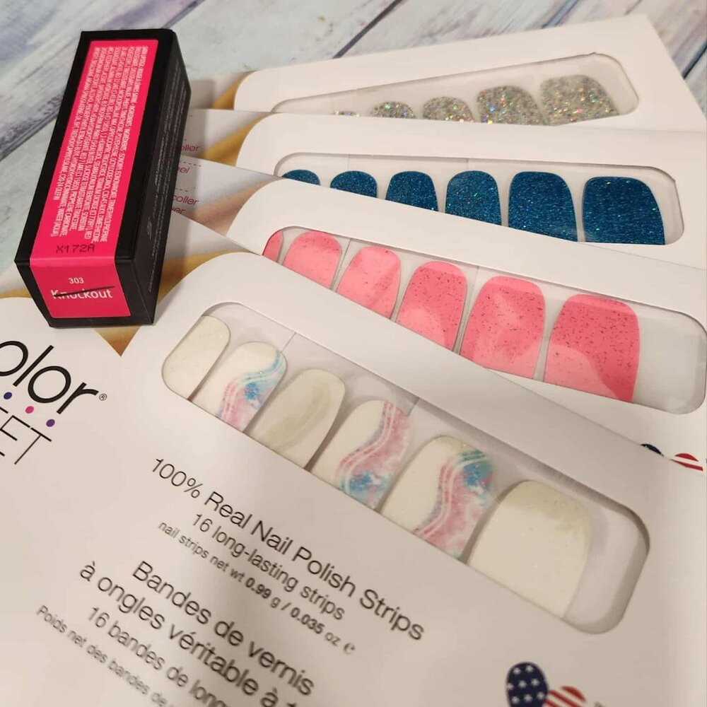 Color Street Press On Nail Design and Lipstick Bundle